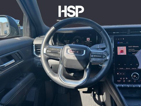 Used 2025 GMC Terrain Elevation w/ Technology Package II AWD/4WD image 12