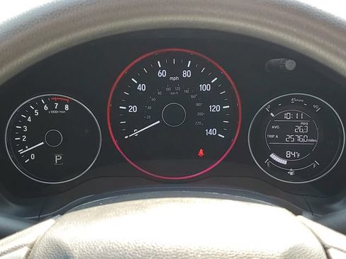 Used 2022 Honda HR-V LX image 18
