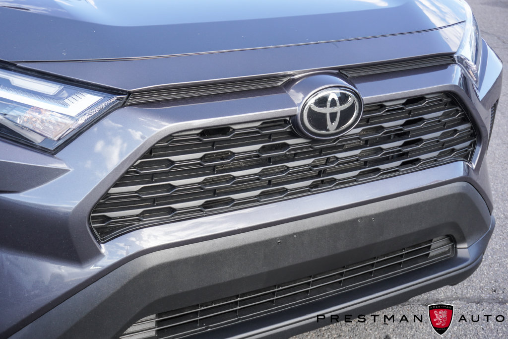 Used 2022 Toyota RAV4 XLE w/ Convenience Package AWD/4WD image 16