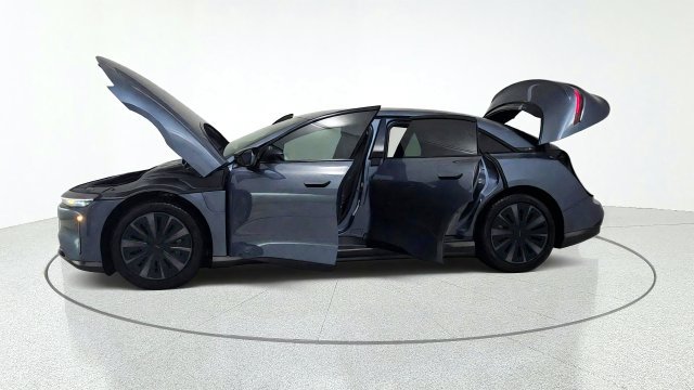 Used 2024 Lucid Air Pure RWD image 14