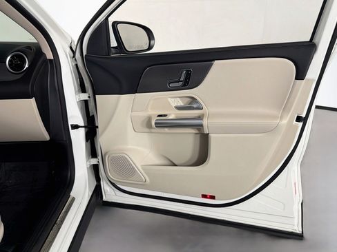 Certified 2022 Mercedes-Benz GLA 250 image 22