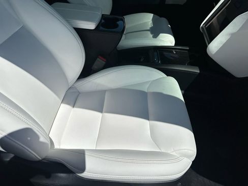 Used 2020 Tesla Model X Long Range AWD/4WD image 15