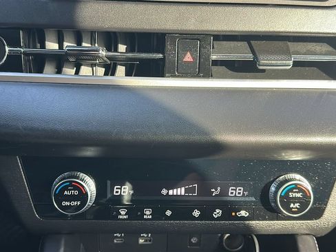 Used 2022 Mitsubishi Outlander SE FWD image 26
