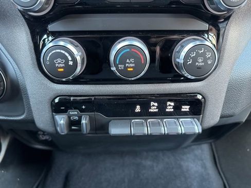New 2026 RAM 1500 Express AWD/4WD image 19