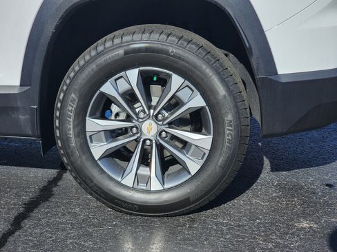 New 2026 Chevrolet Equinox LT AWD/4WD image 10