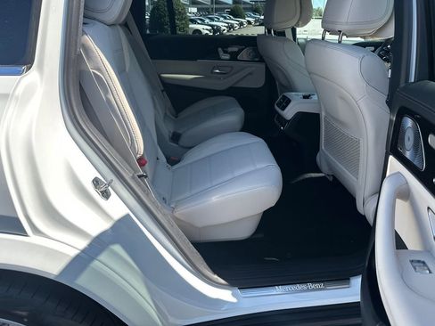 New 2026 Mercedes-Benz GLS 450 4MATIC image 17