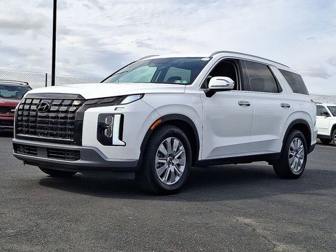 Used 2025 Hyundai Palisade SEL FWD image 3