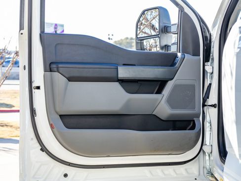 Used 2023 Ford F450 XLT w/ 360-Degree Camera Package image 35