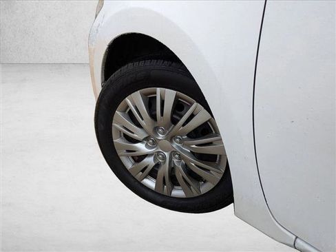 Used 2016 Toyota Corolla LE image 6