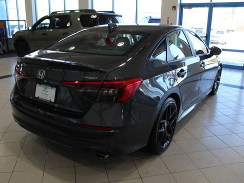 Certified 2024 Honda Civic Sport image 5