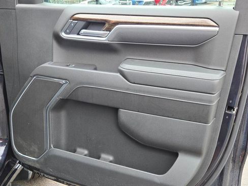 Used 2025 GMC Sierra 1500 Elevation image 7