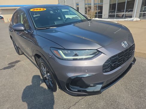 Used 2023 Honda HR-V EX-L image 3