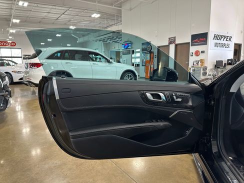 Used 2019 Mercedes-Benz SL 550 image 19