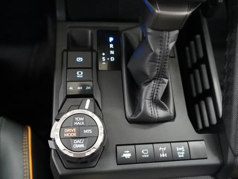 Used 2025 Toyota 4Runner Trailhunter AWD/4WD image 41