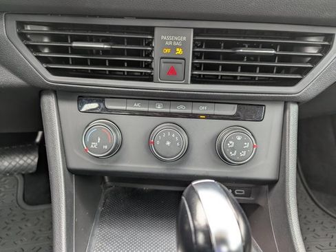 Used 2021 Volkswagen Jetta FWD image 19