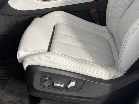 Used 2024 BMW X5 sDrive40i w/ Premium Package RWD image 13