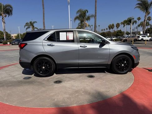 Used 2024 Chevrolet Equinox LT FWD image 9