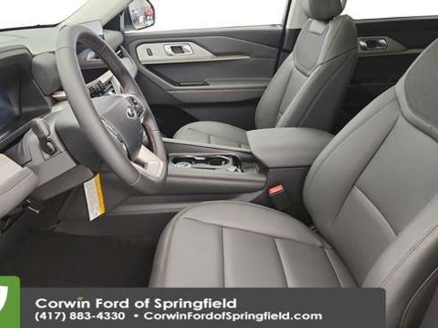 New 2026 Ford Explorer Active w/ Active Comfort Package image 13