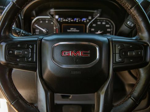 Used 2020 GMC Sierra 1500 AT4 w/ AT4 Premium Package AWD/4WD image 17
