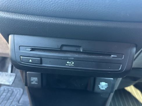 Used 2018 Honda Odyssey Elite image 19