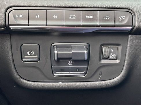 Used 2024 Cadillac Escalade Sport w/ Touring Package image 21