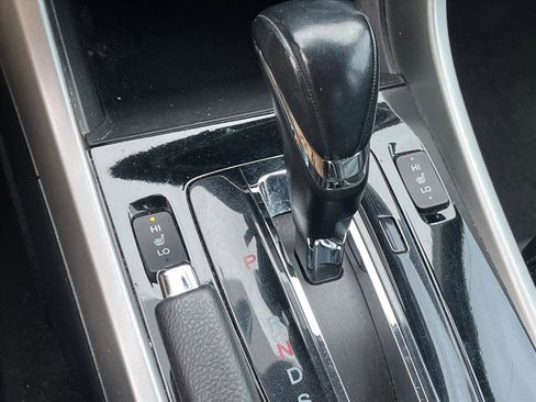 Used 2016 Honda Accord EX-L image 17