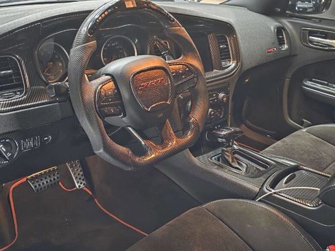 Used 2018 Dodge Charger R/T Scat Pack RWD image 10