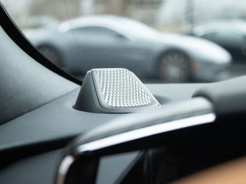 New 2025 Aston Martin Vanquish image 26