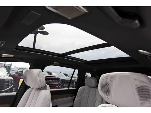 New 2027 Cadillac Vistiq Sport AWD/4WD image 24