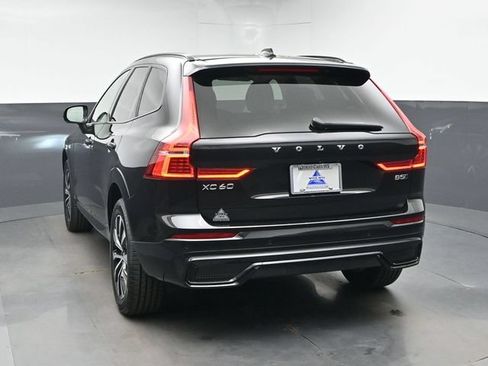 Used 2024 Volvo XC60 B5 Core w/ Climate Package AWD/4WD image 7