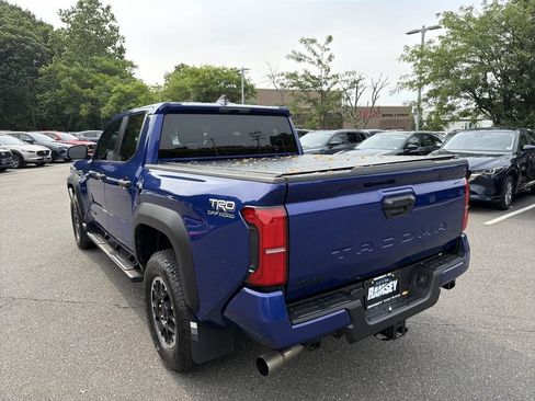 Used 2024 Toyota Tacoma TRD Off-Road AWD/4WD image 6