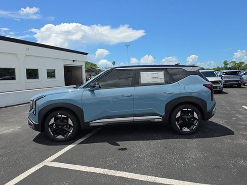 New 2027 Kia Seltos S FWD image 5