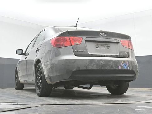 Used 2013 Kia Forte EX w/ Fuel Economy Pkg FWD image 32