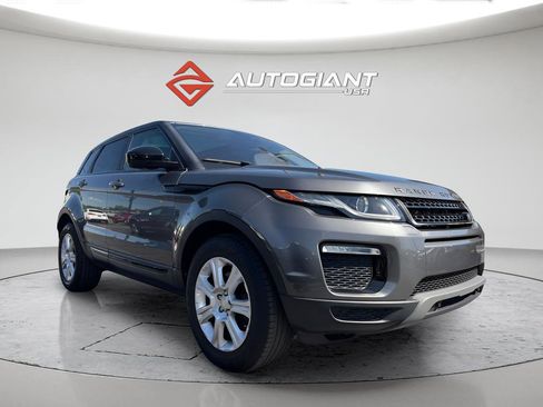 Used 2019 Land Rover Range Rover Evoque SE AWD/4WD image 12