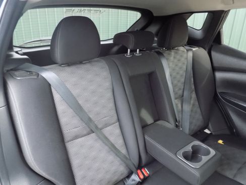 Used 2019 Nissan Rogue Sport SV w/ All-Weather Package image 16