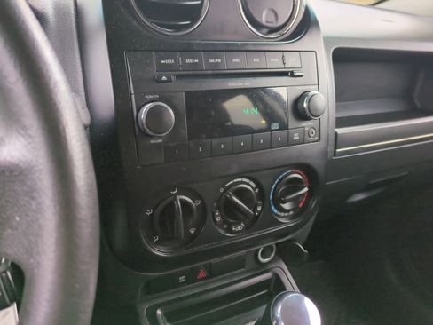 Used 2009 Jeep Patriot Sport image 25