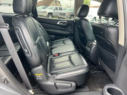 Used 2015 Nissan Pathfinder SL AWD/4WD image 14