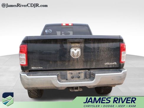 Used 2024 RAM 2500 Tradesman w/ Chrome Appearance Group image 12
