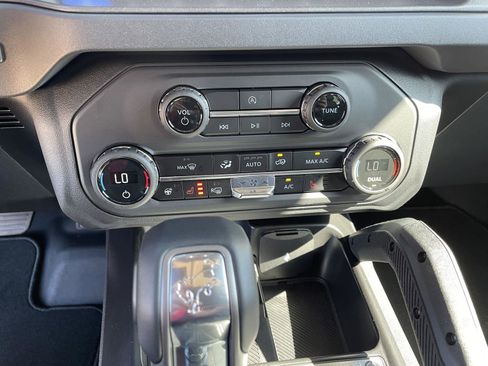 New 2025 Ford Bronco Badlands w/ Sasquatch Package image 18