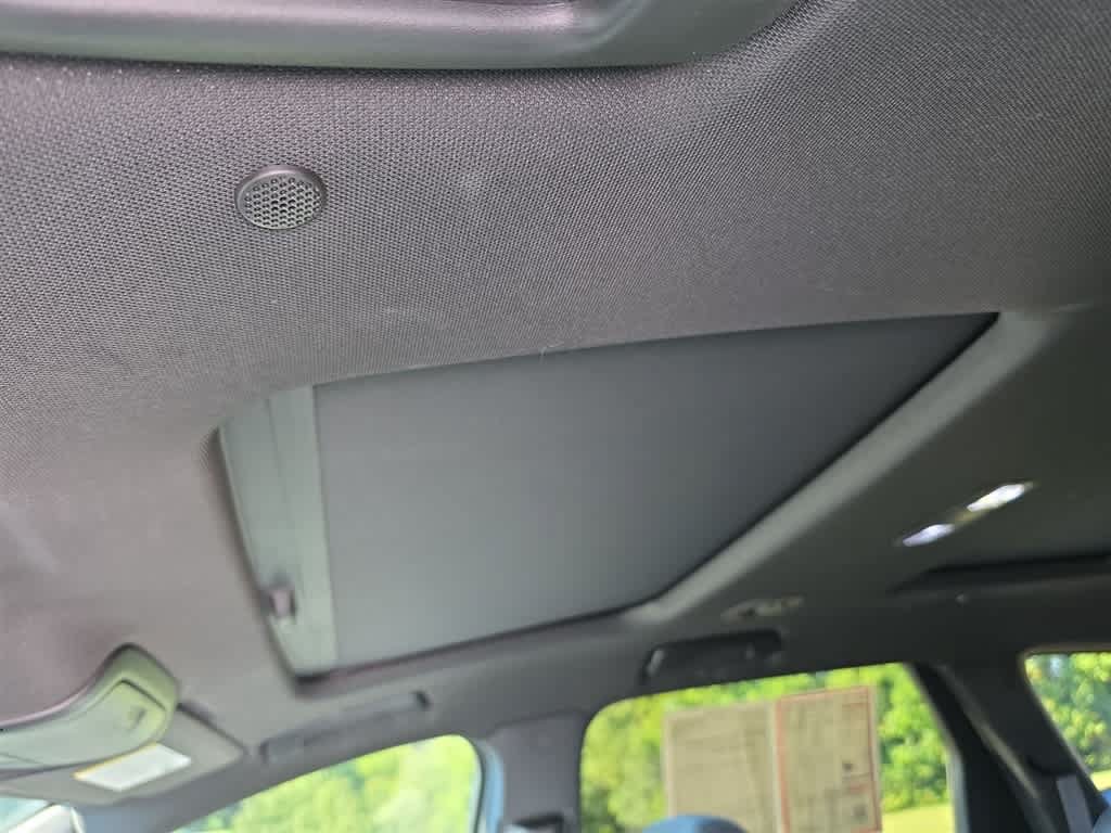 Used 2023 Buick Enclave Premium w/ Experience Buick Package FWD image 27