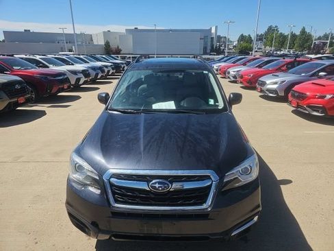 Used 2018 Subaru Forester 2.5i Limited AWD/4WD image 2