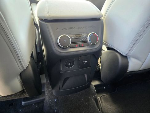 New 2026 Ford Explorer Platinum w/ LUX Leather Package image 8