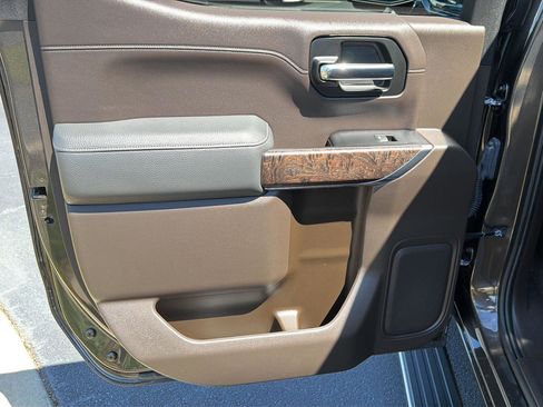 Used 2019 GMC Sierra 1500 Denali w/ Technology Package AWD/4WD image 18
