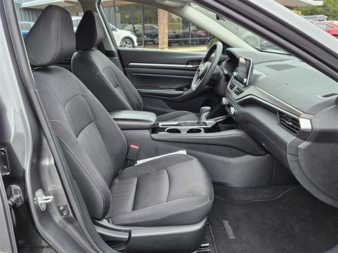 Used 2023 Nissan Altima 2.5 SV image 16