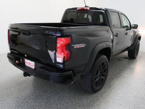 Used 2025 Chevrolet Colorado Trail Boss image 7
