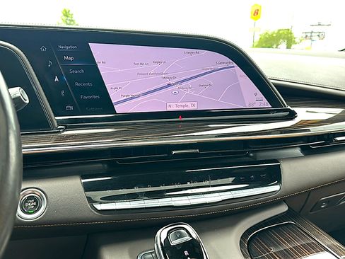 Used 2021 Cadillac Escalade Sport RWD image 33