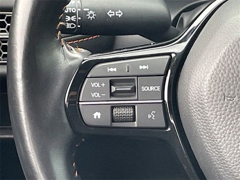 Certified 2025 Honda HR-V Sport image 13