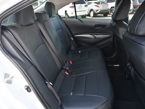 Used 2025 Toyota Corolla LE w/ LE Premium Package FWD image 17