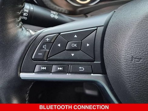 Certified 2020 Nissan Sentra SV FWD image 21
