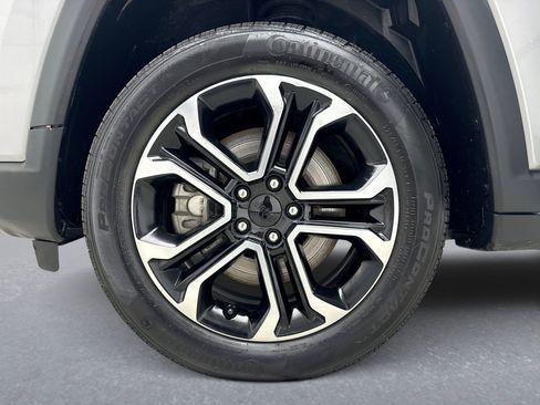 Used 2023 Jeep Compass Limited image 24